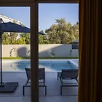 Mary Lou With Heated Pool * زادار