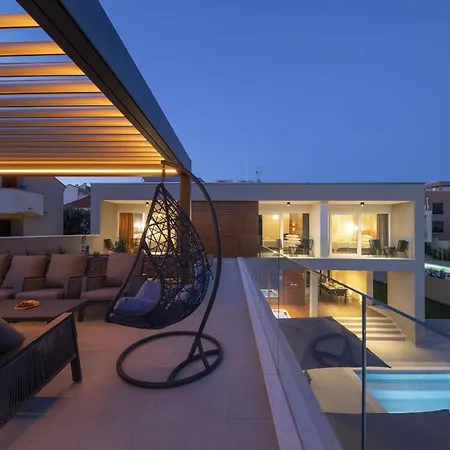 Mary Lou With Heated Pool * Zara