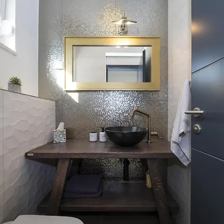 Mary Lou With Heated Pool Villa *