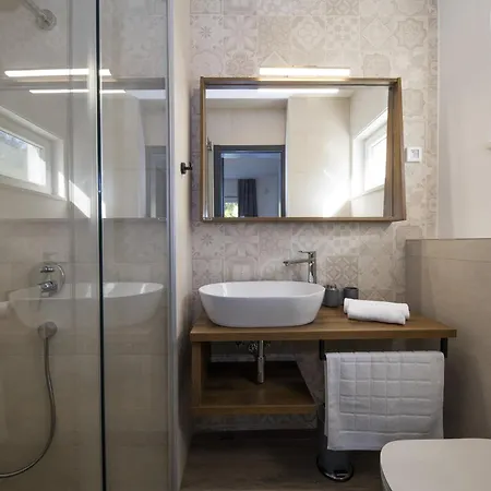 Mary Lou With Heated Pool Villa