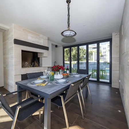 Villa Mary Lou With Heated Pool *